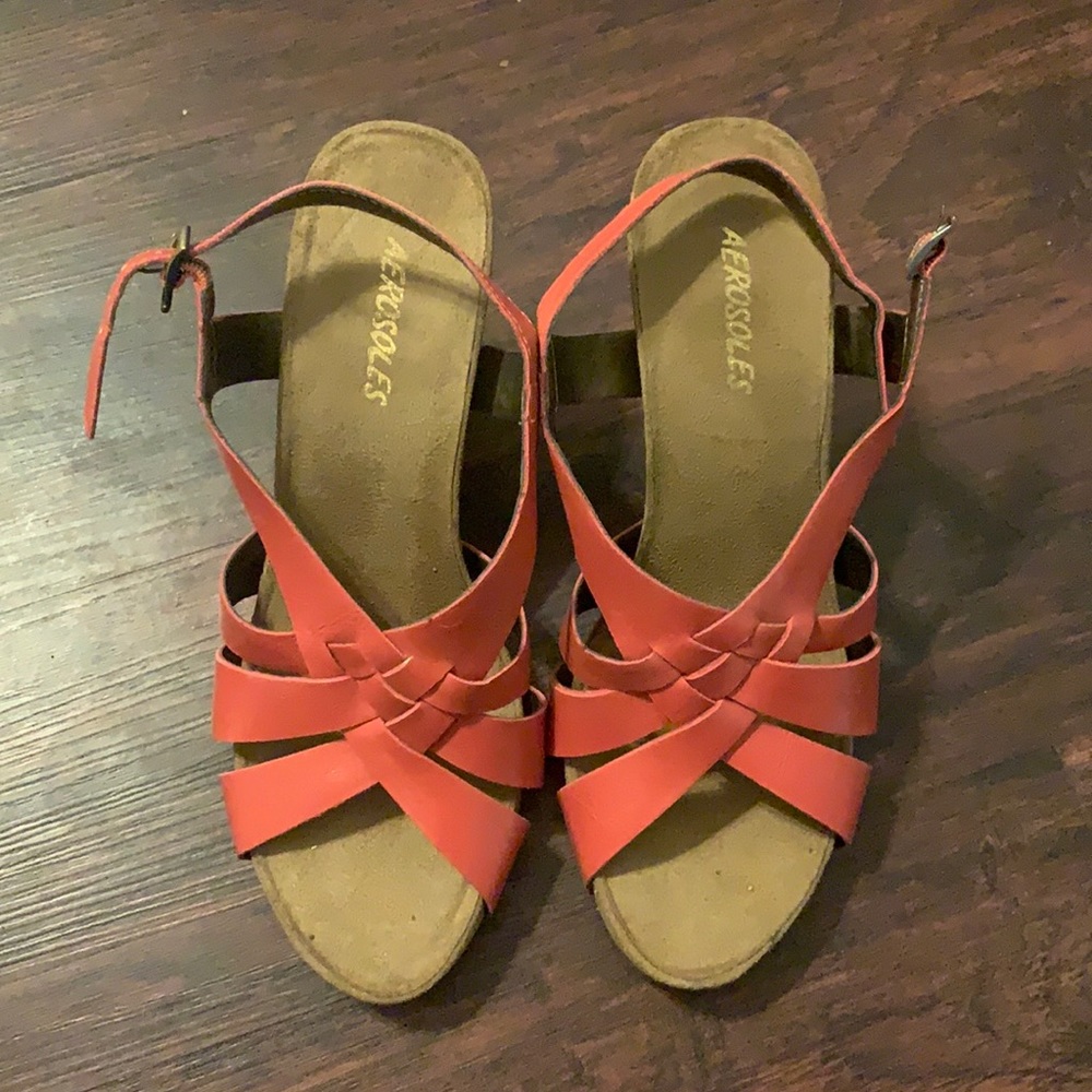 COPY - Aersoles red wedges